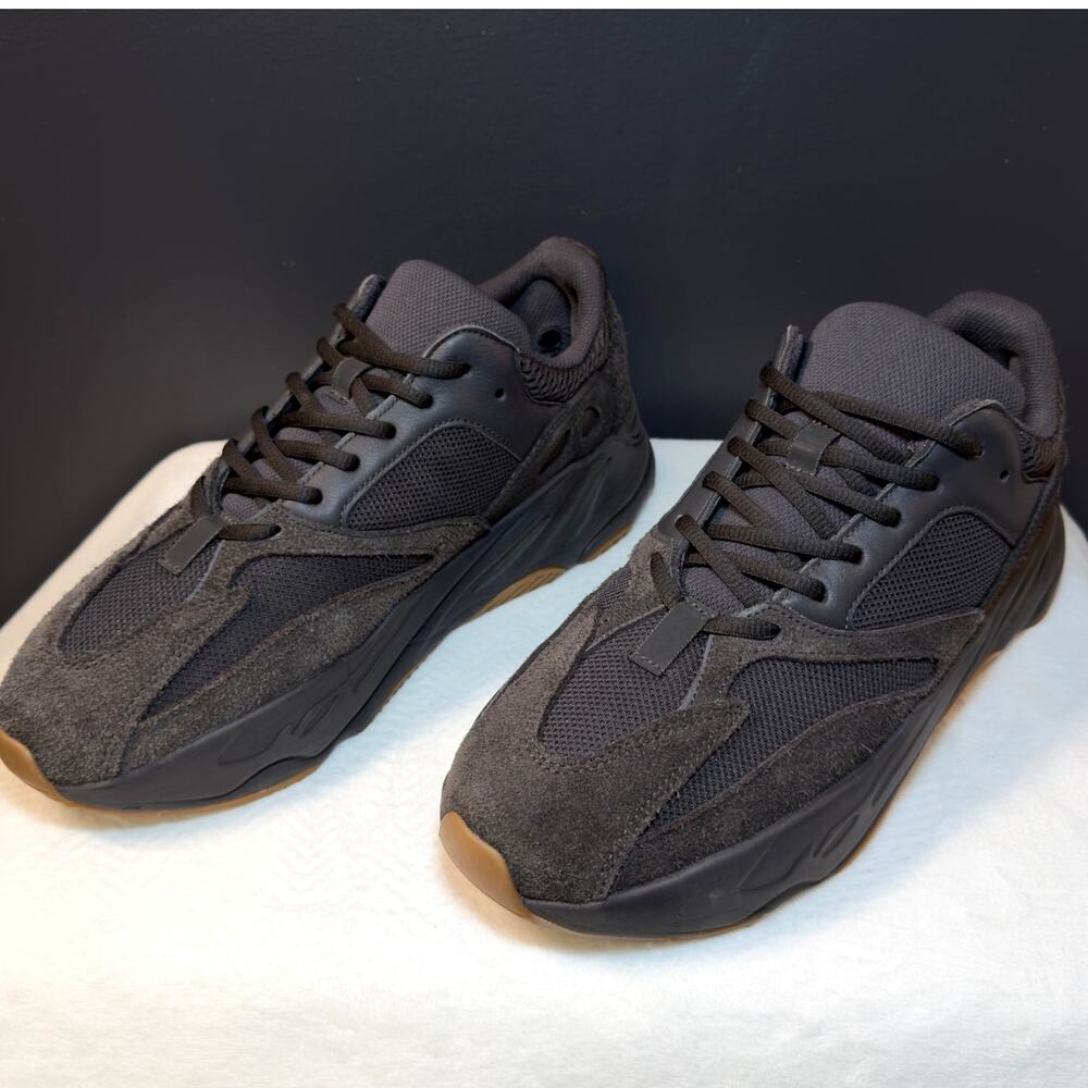 Adidas Yeezy Boost 700 “Utility Black” (2019) – FV5304 | 11M - Picture 10 of 13